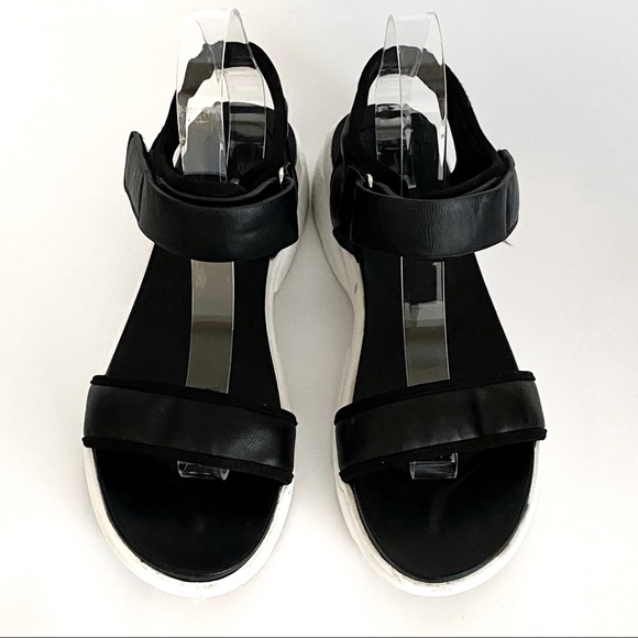 Rouge Helium Casual Sandals Size 10 - Picture 2 of 7